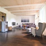 - Stilvoll, Grosszuegig Mit Sauna & Kamin Wagersrott