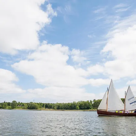 - Stilvoll, Grosszuegig Mit Sauna & Kamin