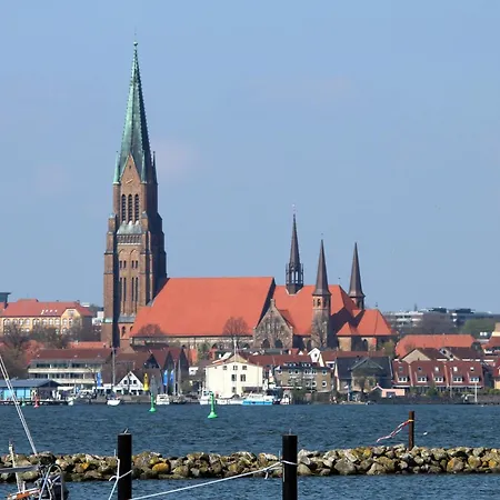 - Stilvoll, Grosszuegig Mit Sauna & Grossem Garten Wagersrott