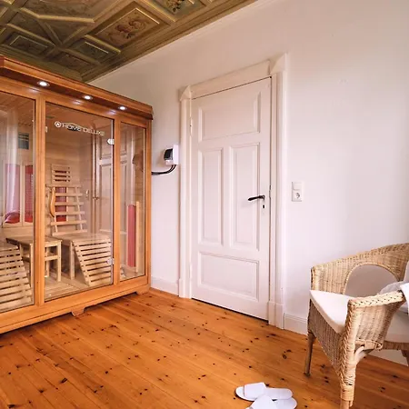 - Stilvoll, Grosszuegig Mit Sauna & Kamin Appartement