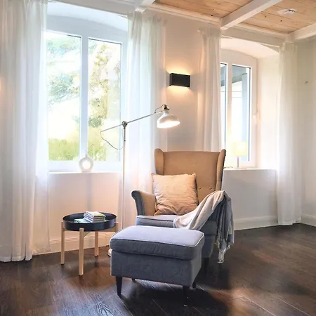 - Stilvoll, Grosszuegig Mit Sauna & Grossem Garten