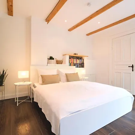 - Stilvoll, Grosszuegig Mit Sauna & Kamin Appartement Wagersrott