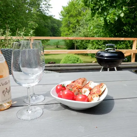 شقة - Stilvoll, Grosszuegig Mit Sauna & Grossem Garten *